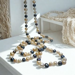 Langes Süßwasserperlen Collier 140 cm – Weiße, Apricot & Graue Echte Perlenkette