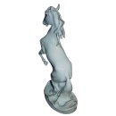 Antike Karl Ens Pferde Skulptur aus Porzellan – Modell 6031, Aufsteigender Wallach, ca. 25 cm
