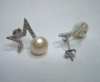 925 Silber Ohrringe Ohrstecker mit echten Perlen White Star