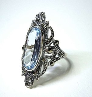 Prchtiger Noblesse Silber Jugendstil Navette Ring mit Aquamarin + Markasiten