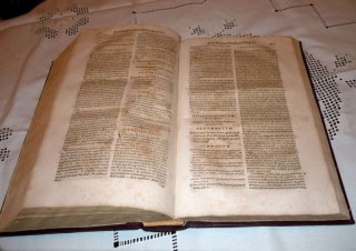 Ppstliche Rota Latein in Leder geb. a.d.Vatikan von 1649 restauriert
