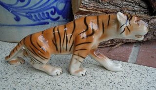 Porzellan Figur Royal Dux Bohemia schleichender Tiger (2)