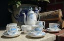 Wunderschönes handbemaltes Mocca Service Roslyn Bone China aus den 30er