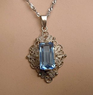Vintage 800 Silber Anhnger mit Blautopas Filigranschmuck an Kette um 1935