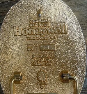 Vintage Buckle Gürtelschnalle Honeywell Raumfahrt 24ct vg. USA 1985