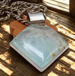 Modernistischer Silberanhänger mit Bergkristall – Unikat mit 925er Kette (Milor Italy)