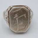 Exklusiver antiker Siegelring aus 835 Silber – handgefertigtes Meisterstück mit Monogramm E.E.