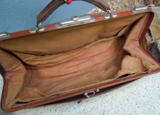 Antike Arzttasche Hebammentasche Leder mit Stoffberzug - sehr selten