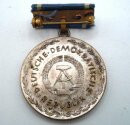DDR Pestalozzi-Medaille für treue Dienste silber