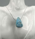 Edler, moderner Larimar Anhänger an 925 Silber Schlangenkette