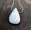 Edler, moderner Larimar Anhänger an 925 Silber Schlangenkette