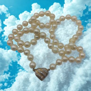 Akoya Perlencollier 7 mm mit Herz-Verschluss aus 585 Gelbgold & Diamanten – Zeitlos Elegant