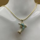 Karibischer Larimar Delphin Anhänger an Schlangenkette Silber vergoldet