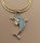 Karibischer Larimar Delphin Anhänger an Schlangenkette Silber vergoldet