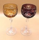 2 bunte Kristallgläser im Vintage-Design geschliffen