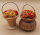 Erzgebirge Tischkartenhalter Blumenkörbe aus Holz – 20. Jh.