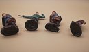 Seltene Elastolin Figuren der 30er Jahre – 4 Vintage Miniaturen: 2 Gepäckträger, 1 Reisender & 1 Verkehrspolizist, handbemalt