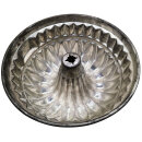 Antike Gugelhupfform aus Kupfer mit Sternrohr – Historische Backform um 1900, Ø 23,5 cm