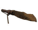 Antike Pulverflasche aus Leder mit Holztülle – Original Vorderlader-Zubehör 19. Jhd.