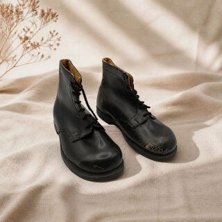 Antike Kinder-Lederstiefel zum Schnüren – ca. 1920–1940