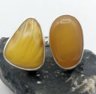Moderne Silberring mit Naturbernstein – Designer-Neuware