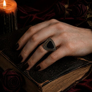 Modern Gothic Onyx-Ring aus 925er Silber – Dark Academia